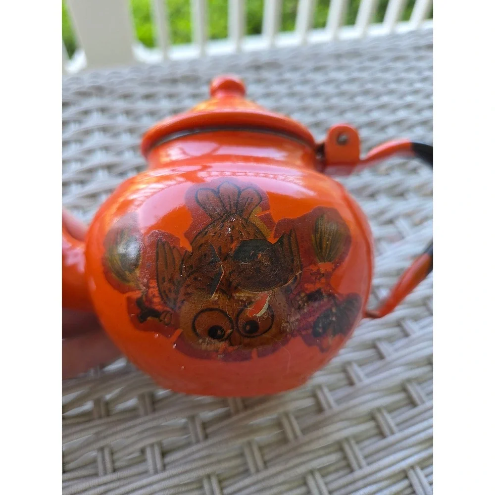 Vtg EMO Celje Yugoslavia Orange Enamelware Mini Teapot Owl Graphic Hinged Lid